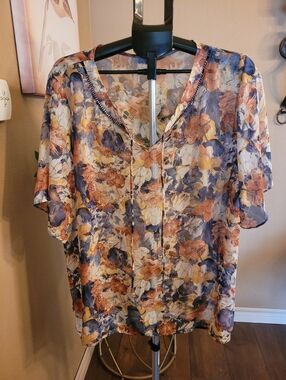 Essential Floral Print Blouse With Navy Camisole